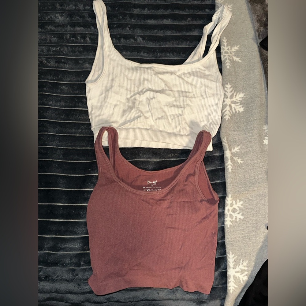 Two ribbed crop tops (SIZE S & M)